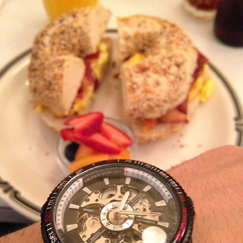 OROLOGIO MECCANICO DA UOMO H022