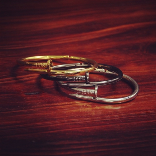 BRACCIALE  MASCHILE/ FEMMINILE NAIL