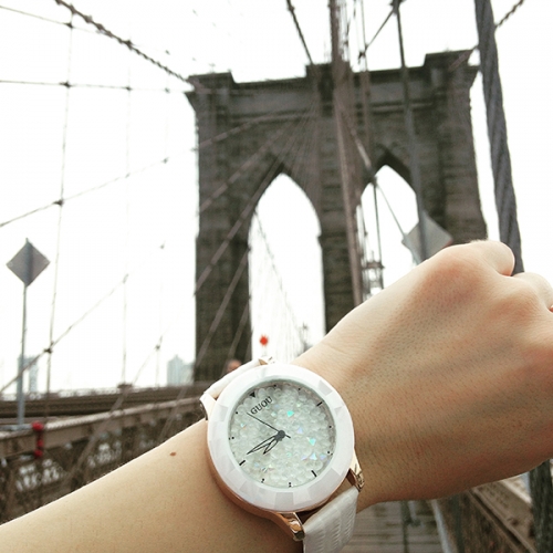 OROLOGIO DA DONNA IN PELLE SEXY