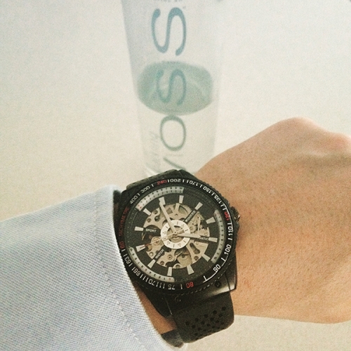 OROLOGIO MECCANICO DA UOMO H022